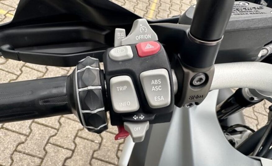 BMW 1200 GS ESA ABS  navigace 1. majitel