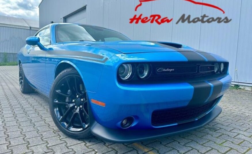 Dodge Challenger 6.4 SRT automat