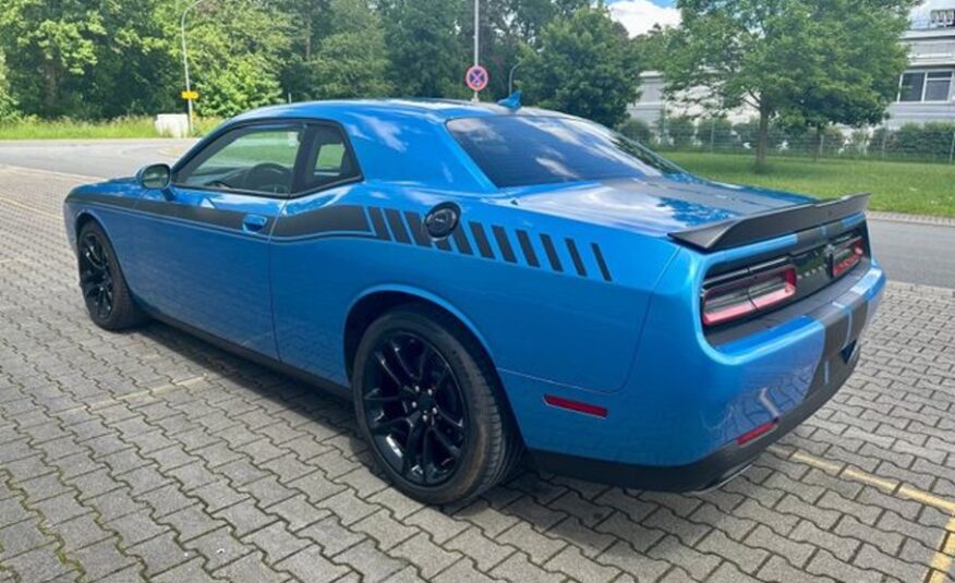 Dodge Challenger 6.4 SRT automat