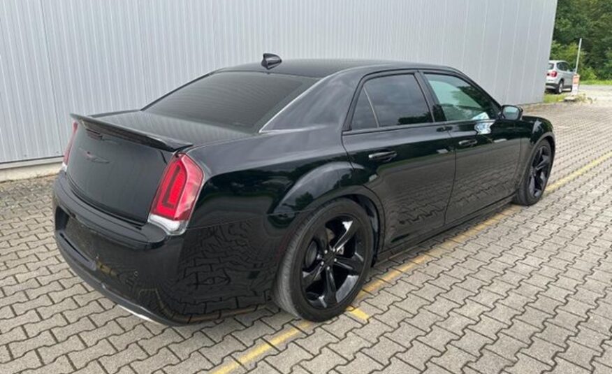 Chrysler 300C 5.7 S NAVI Kůže PANORAMA Night Paket