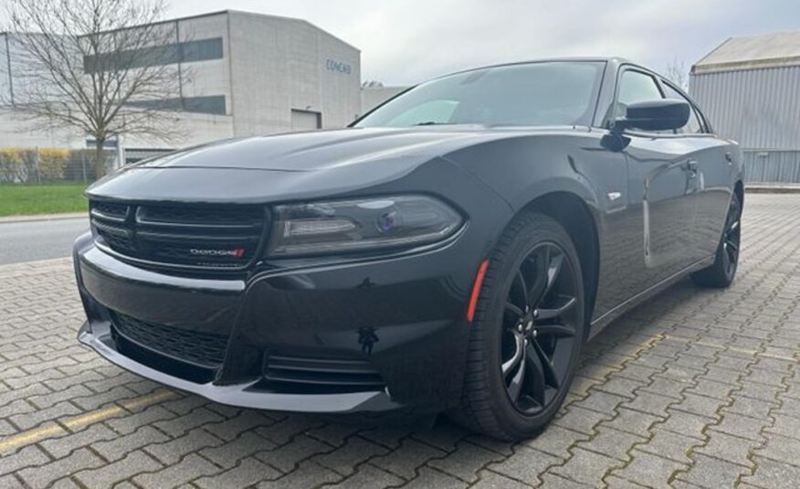 Dodge Charger 3.6 V6 8rychlostní kůže