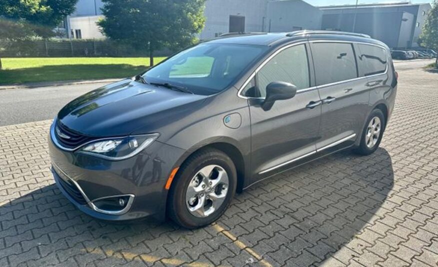 Chrysler Pacifica 3.6 E-Hybrid DVD Kůže 7 MÍST