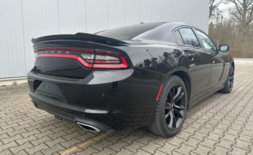 Dodge Charger 3.6 V6 8rychlostní kůže