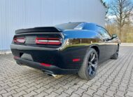 Dodge Challenger 5.7 Automat  kůže 20 palců kola