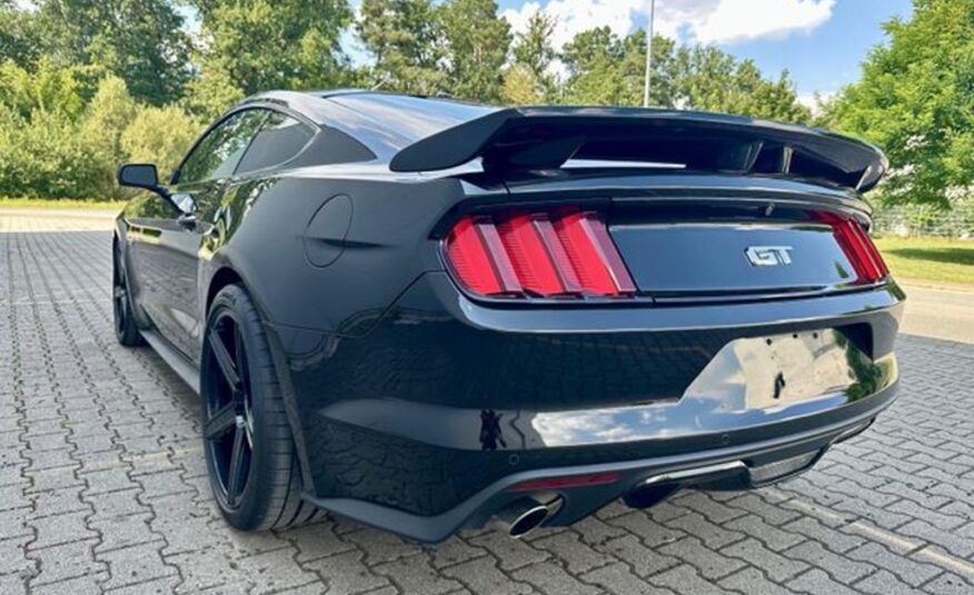 Ford Mustang 5.0 V8 GT Performance Brembo Navi